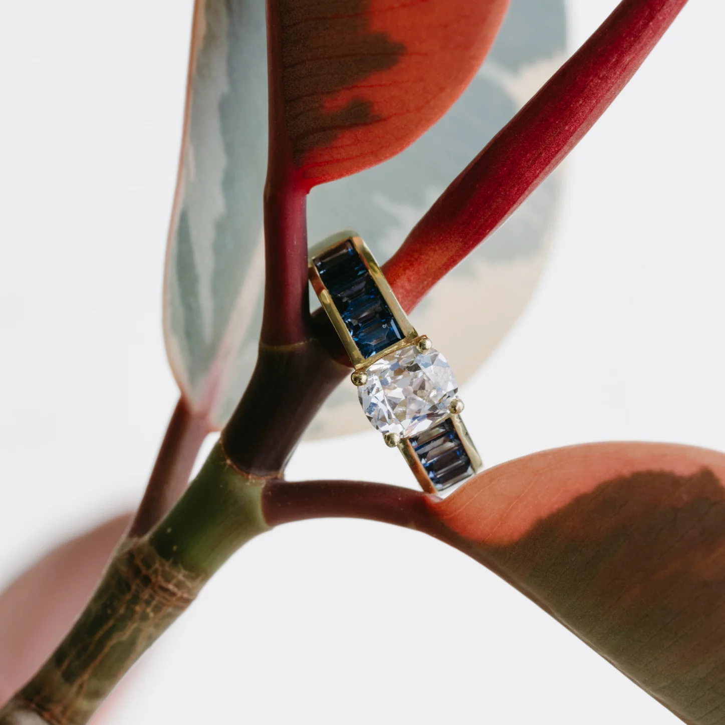 1.16ct Old Mine Lab Diamond and Sapphire Millay Ring - Image 5