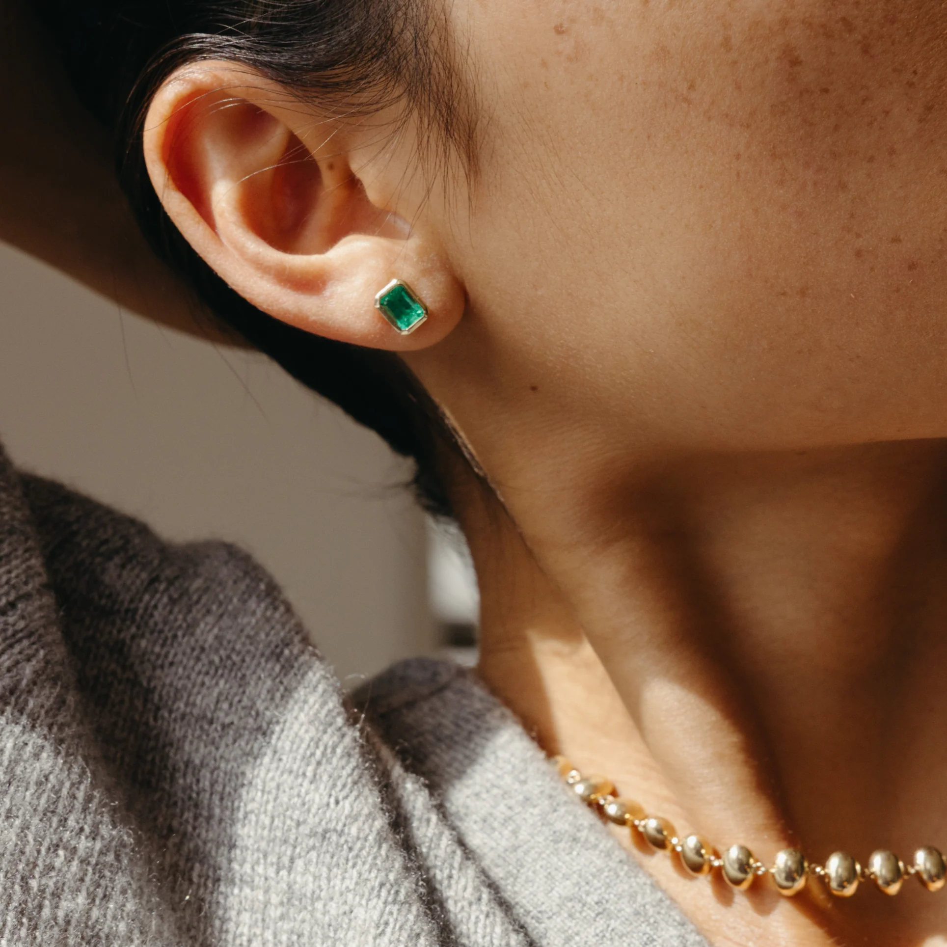 1.41tcw Colombian Emerald Bezel Set Earrings - Image 3