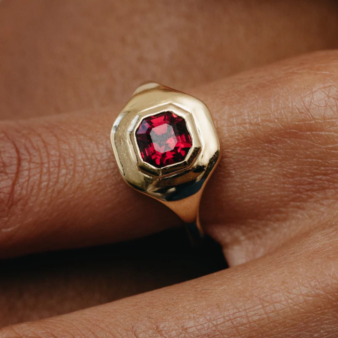 1.50ct Rhodolite Ripple Ring - Image 4