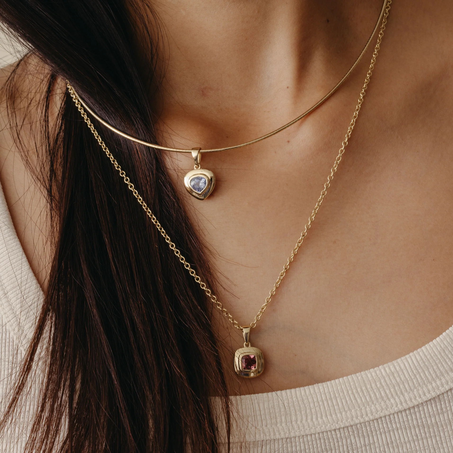 1.62 Sapphire Pear Ripple Charm - Image 4