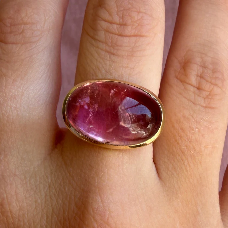 14.5ct Pink Tourmaline Cabochon Bezel Ring - Image 2