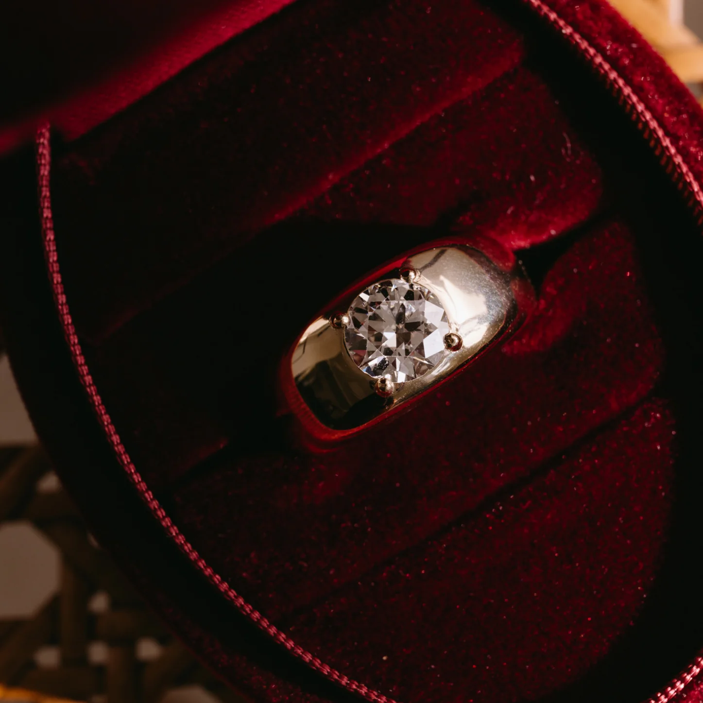 1.01ct Round Diamond Cloud Ring - Image 4