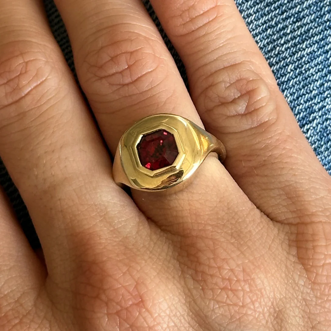 2.1CT GARNET RIPPLE RING - Image 4