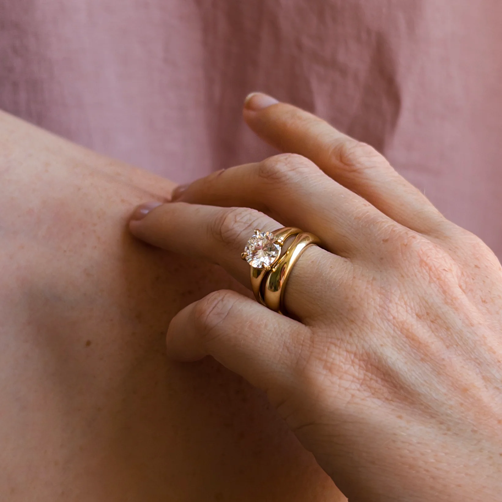2.26ct Round Lab Diamond Dove Ring - Image 6