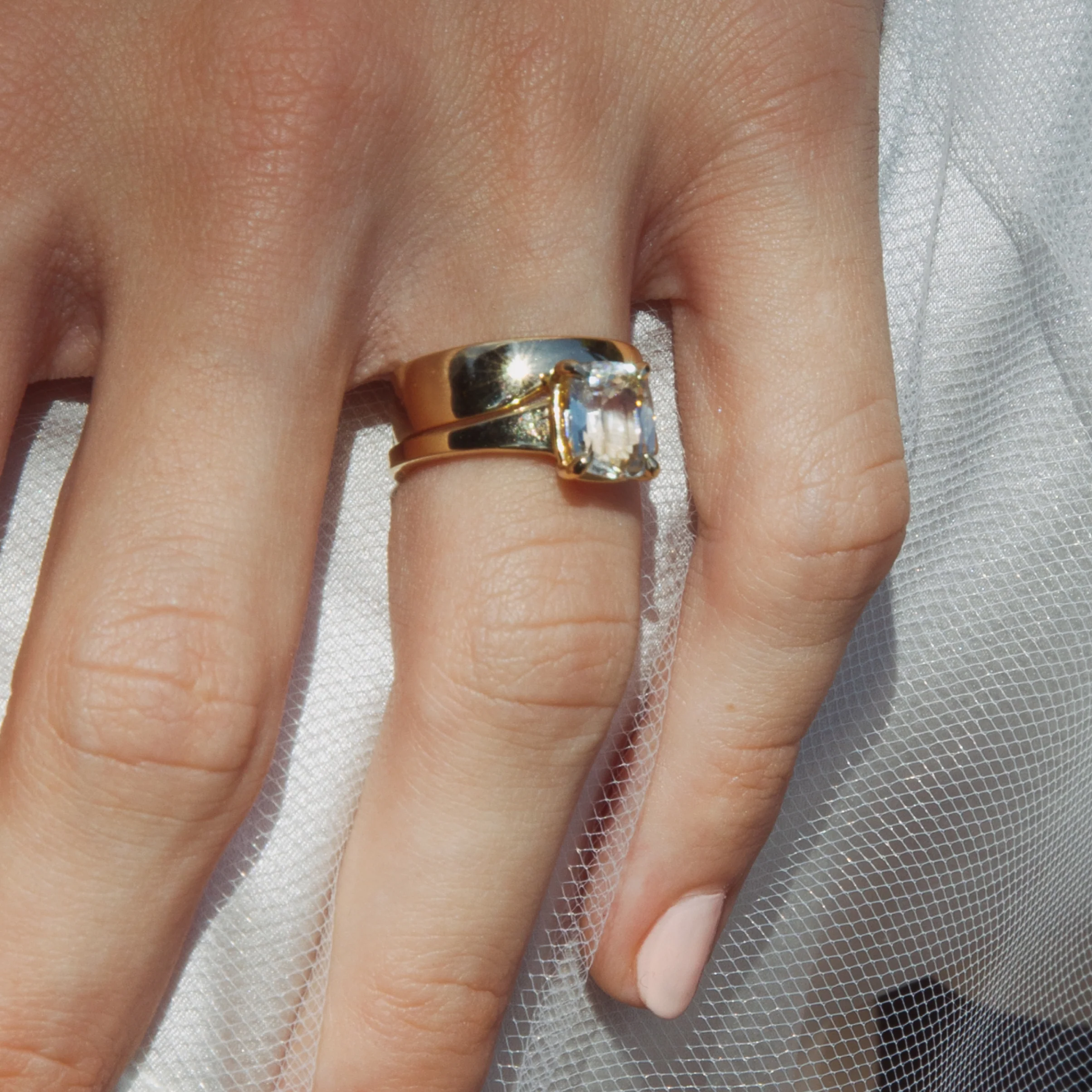 3.78ct Zircon Lark Ring - Image 4