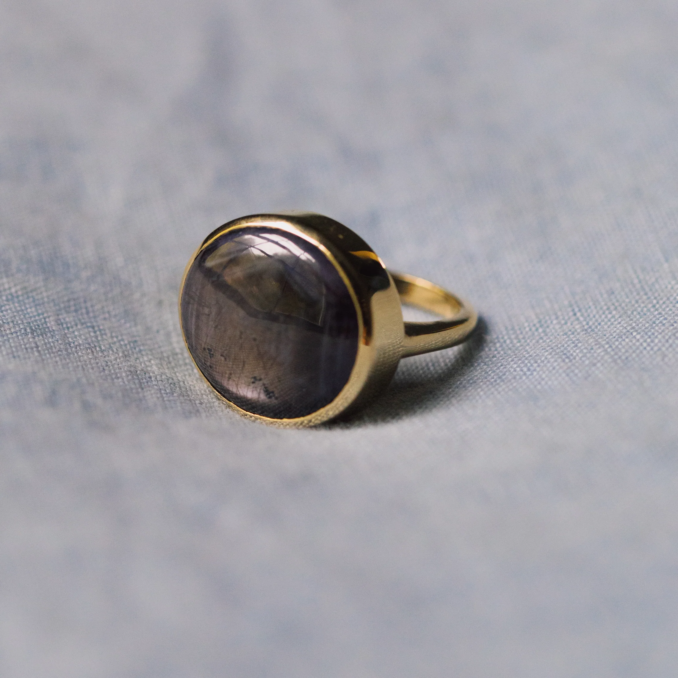 33.52ct Star Sapphire Cabochon Bezel Ring - Image 7