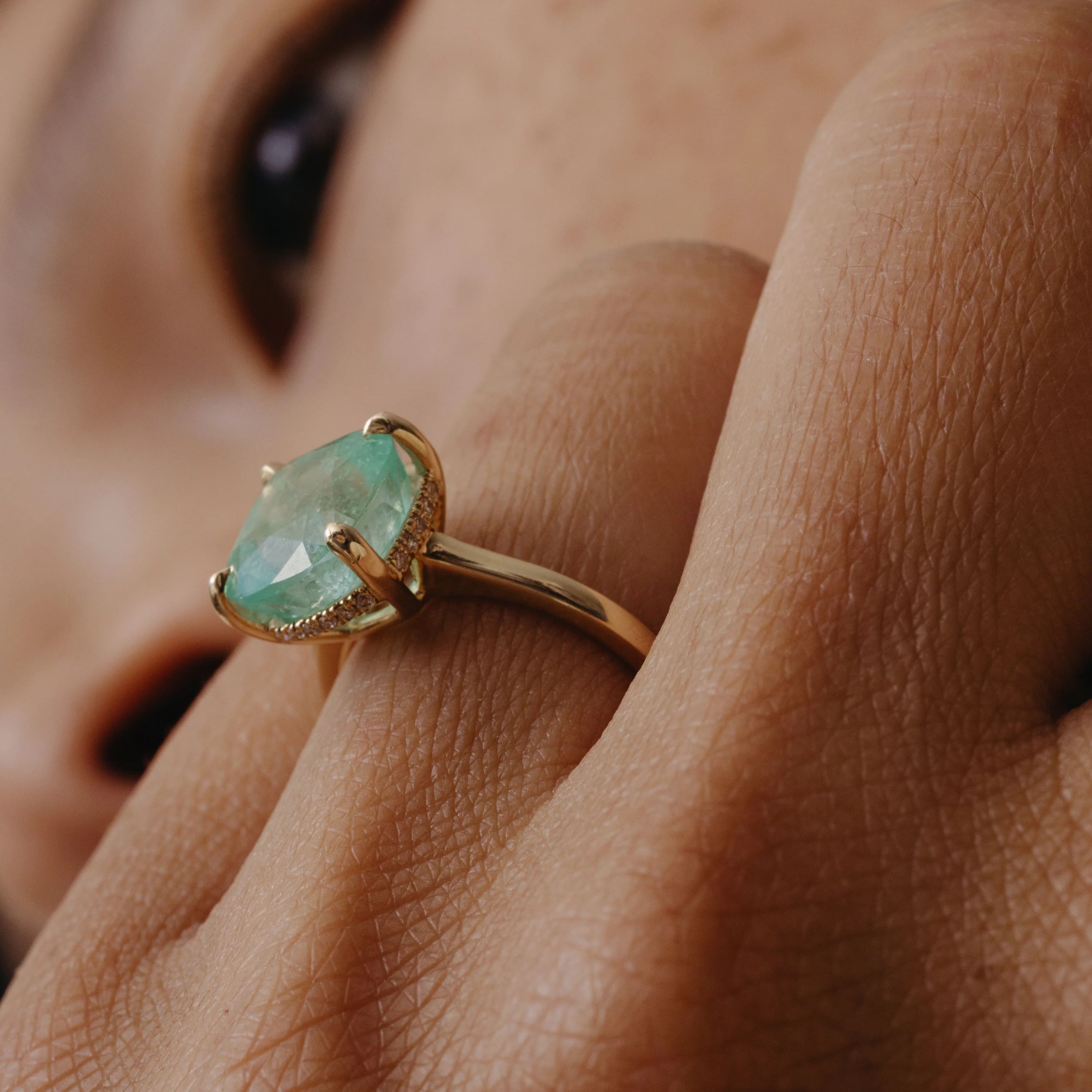 4.83ct Colombian Emerald Belle Ring - Image 4