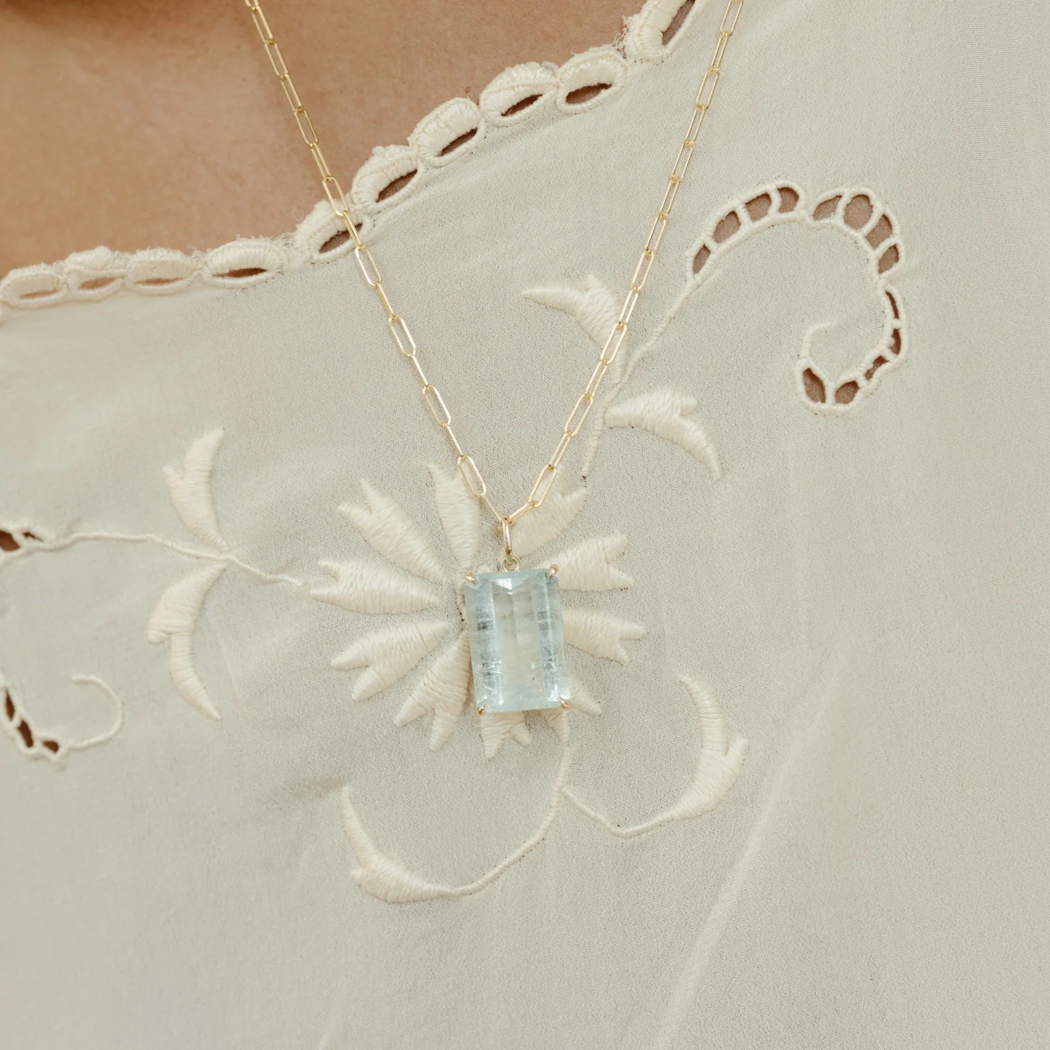 9.03ct Aquamarine Prong Set Charm - Image 5