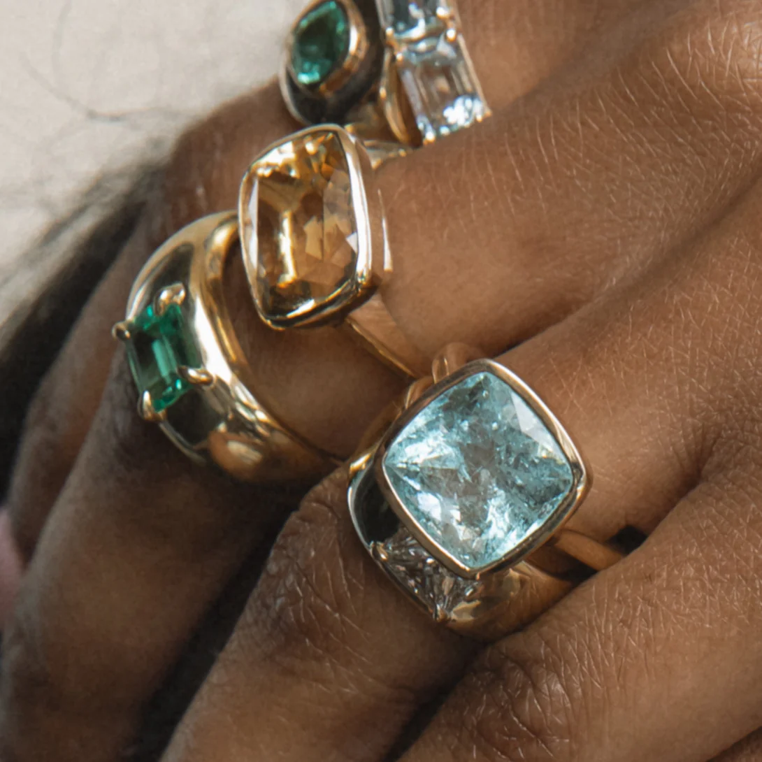 6.98ct Aquamarine Bezel Set Ring - Image 3