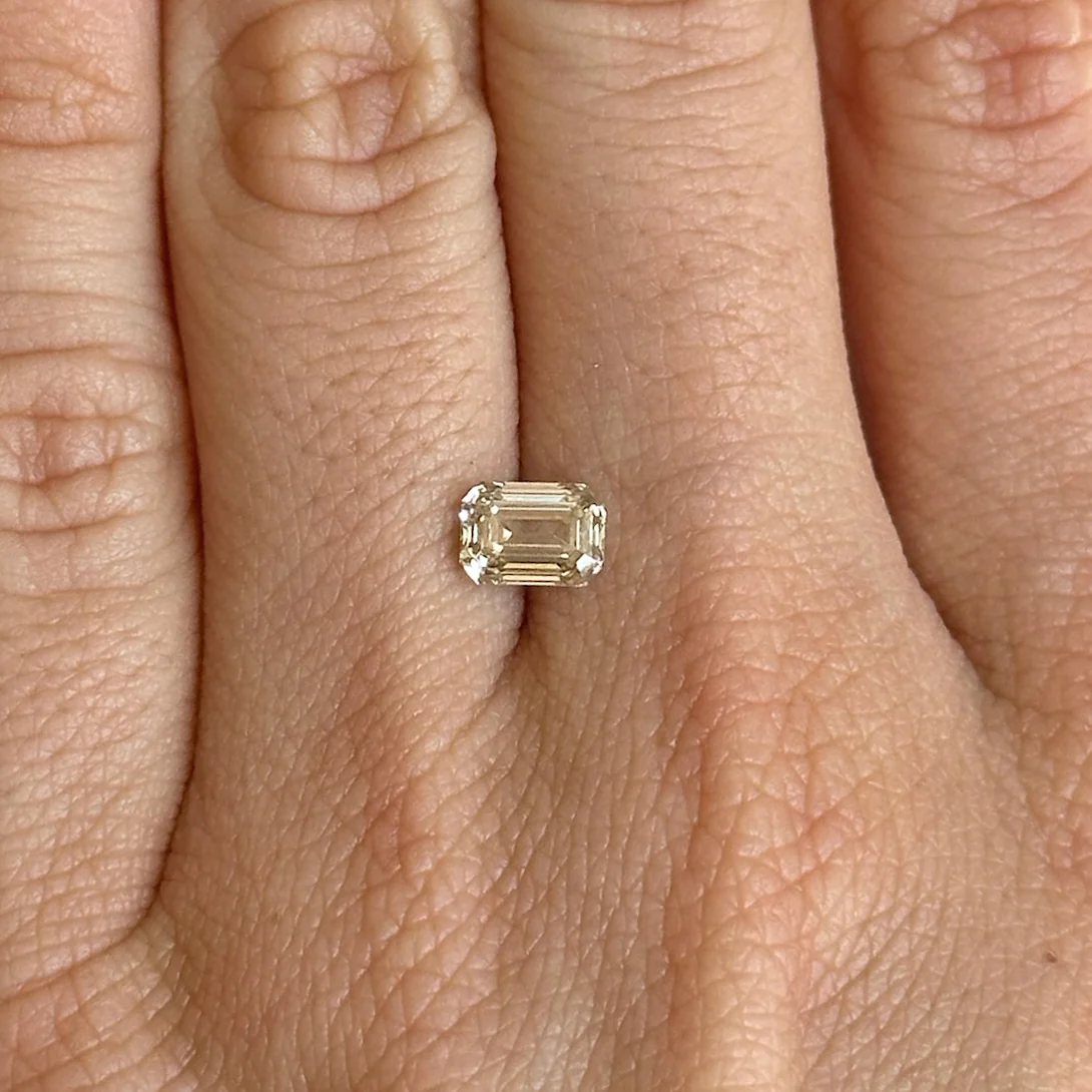 Bespoke 1.04ct Light Brown Diamond Emerald Cut - Image 4