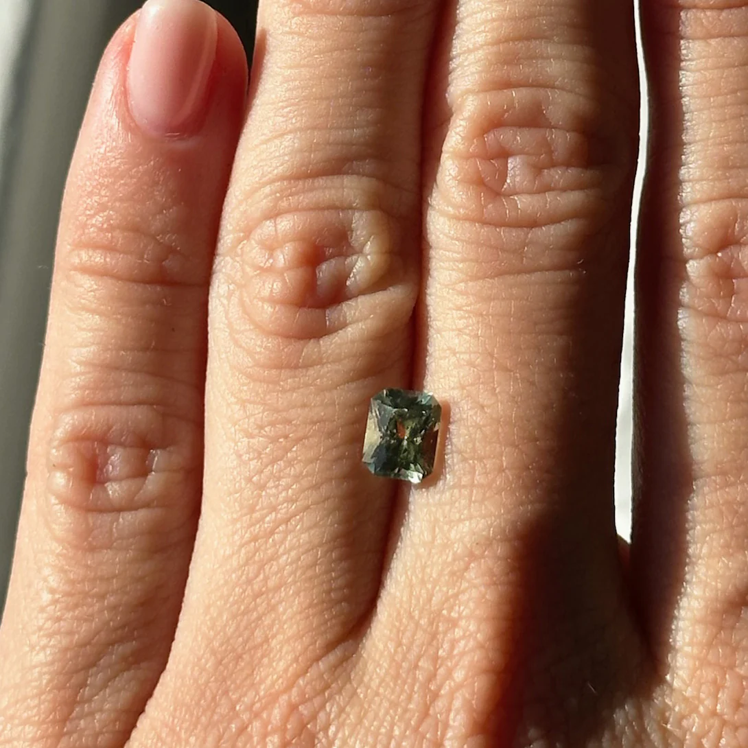 BESPOKE 1.30CT MONTANA SAPPHIRE - Image 2