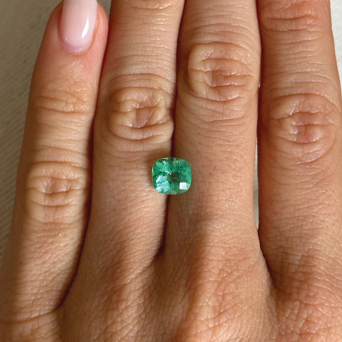 Bespoke 1.44ct Colombian Emerald Cushion Cut - Image 2