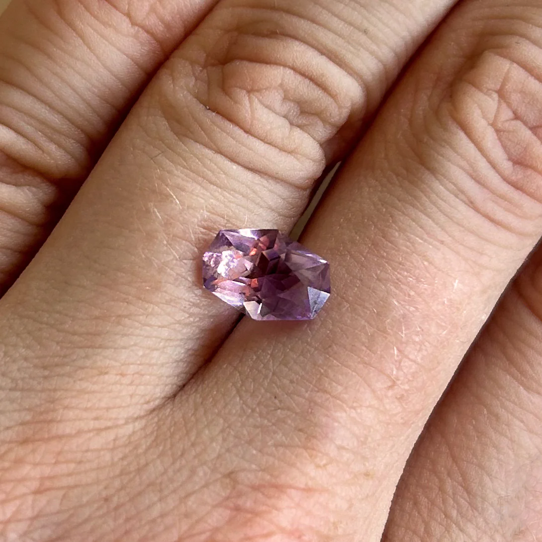 BESPOKE 1.77CT MONTANA AMETHYST - Image 2