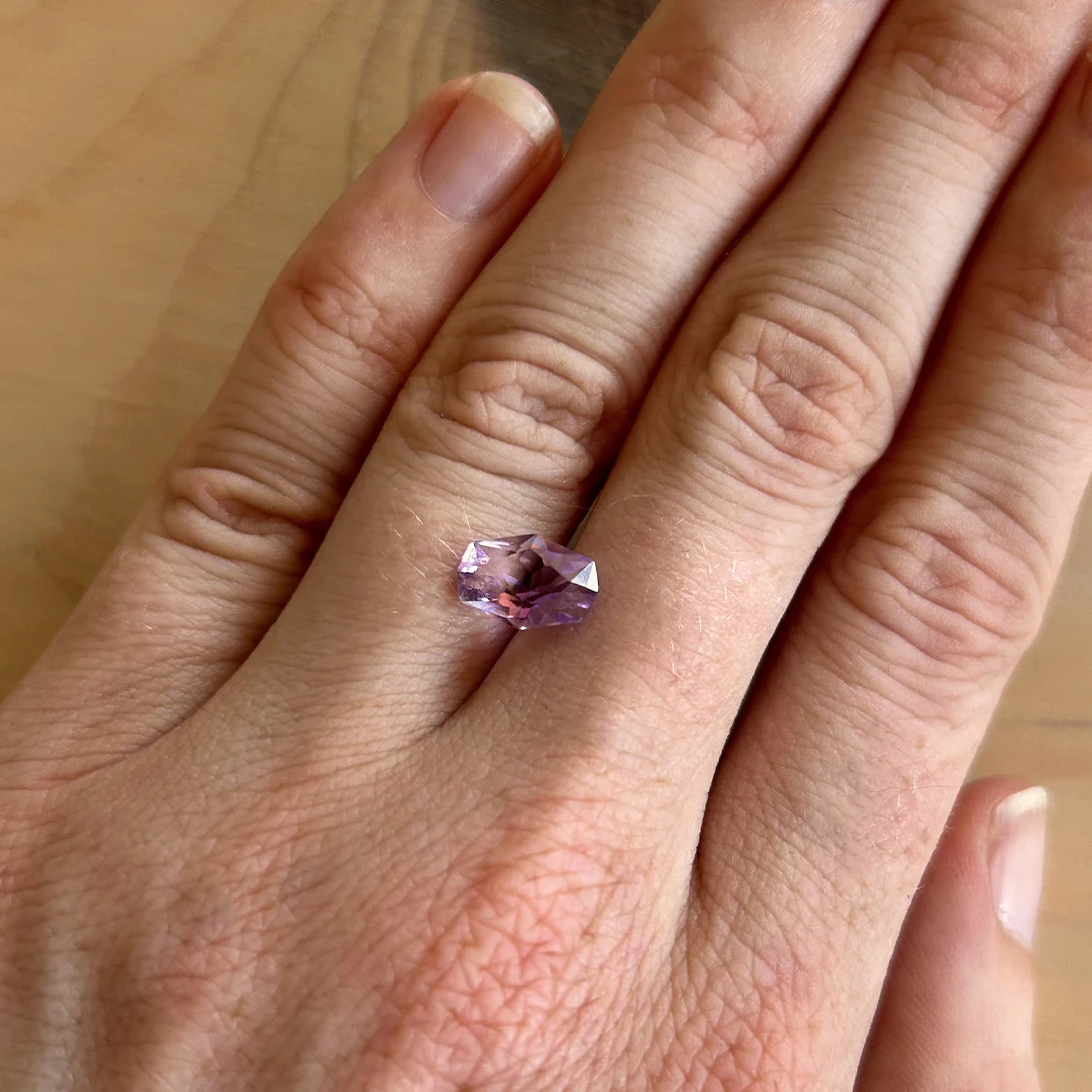 BESPOKE 1.77CT MONTANA AMETHYST - Image 3