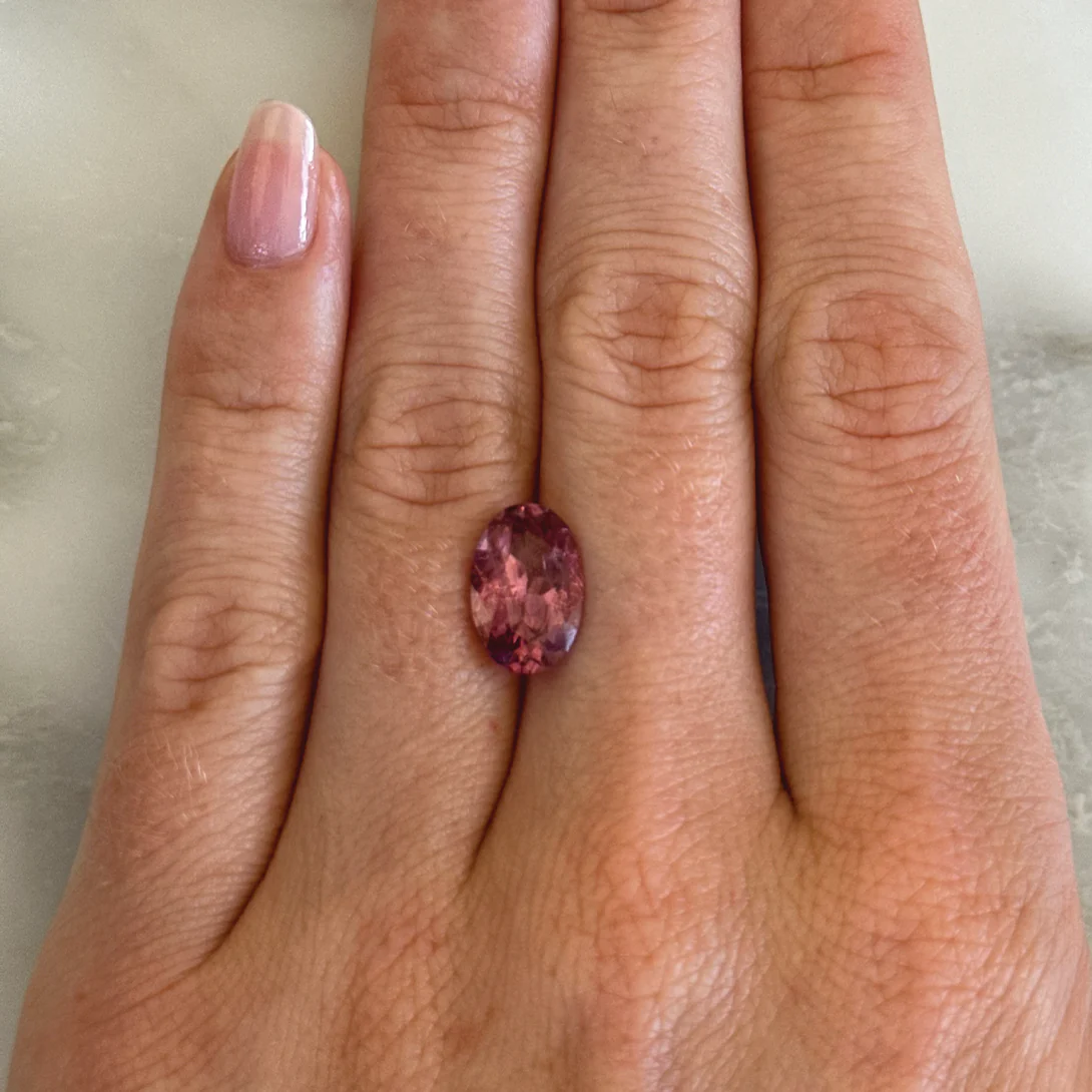 Bespoke 3.42ct Dark Pink Spinel - Image 3