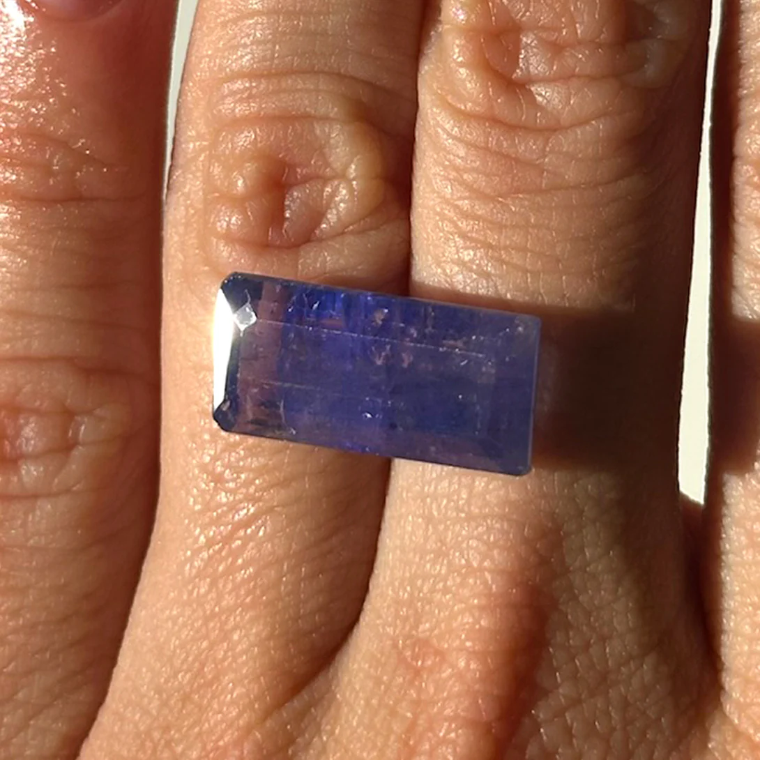 BESPOKE 13.96CT TANZANITE - Image 3