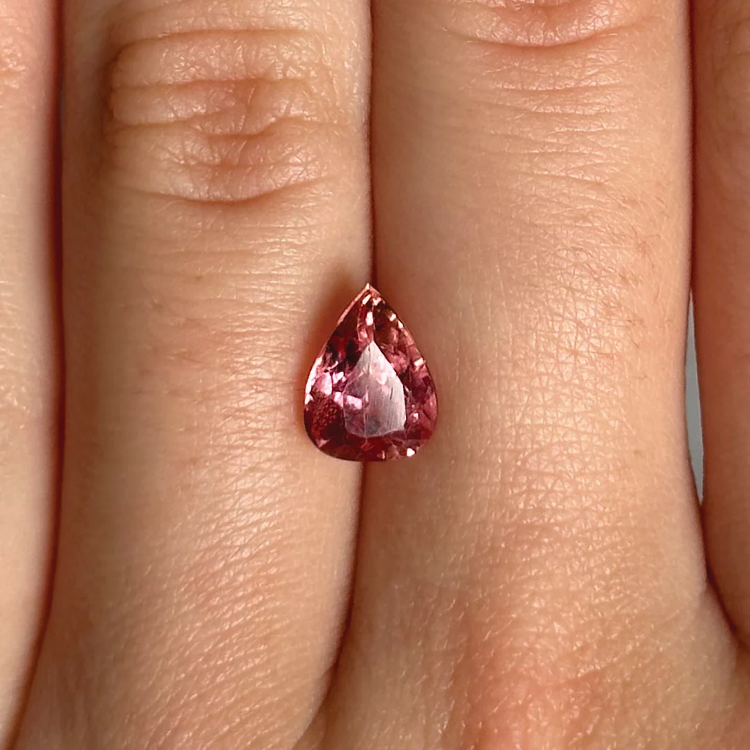Bespoke 2.17ct Imperial Topaz - Image 3