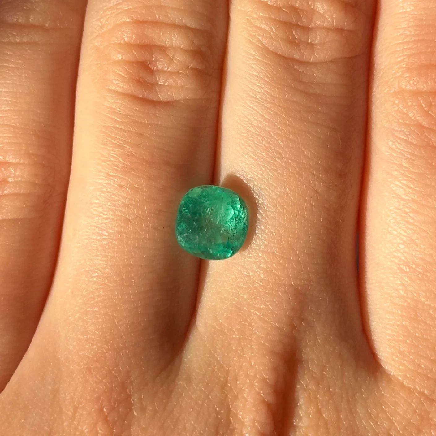 Bespoke 2.17ct Muzo Emerald - Image 3