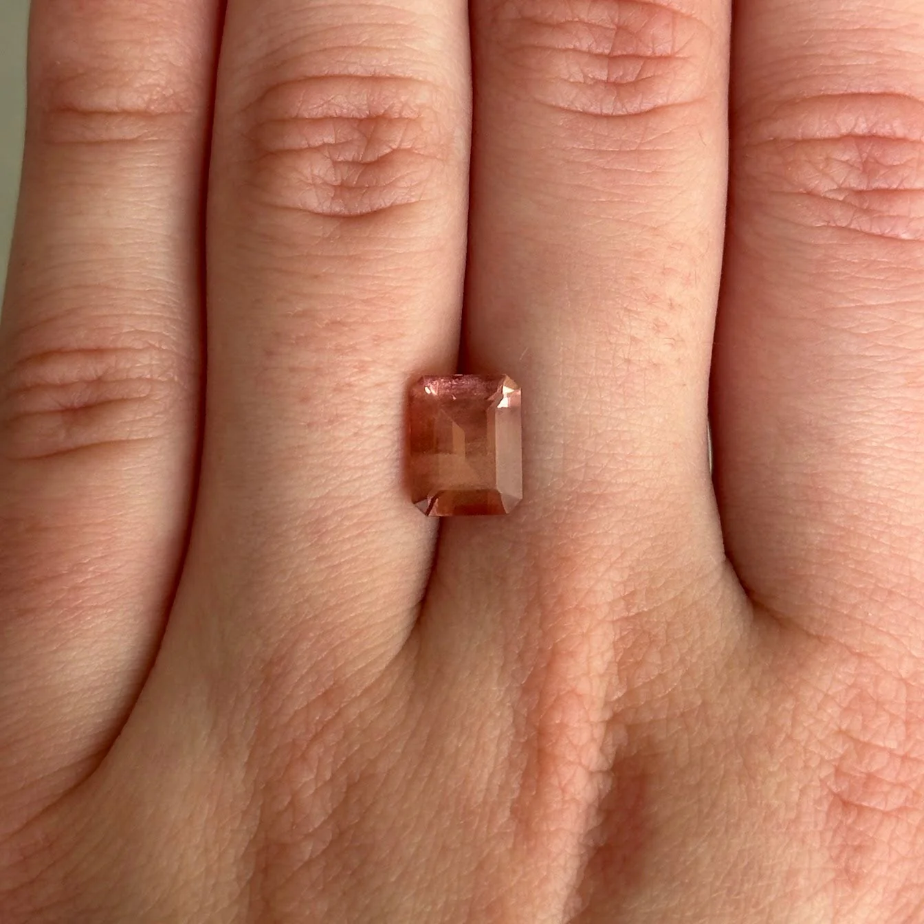 Bespoke 2.20ct Oregon Sunstone Emerald Cut - Image 3