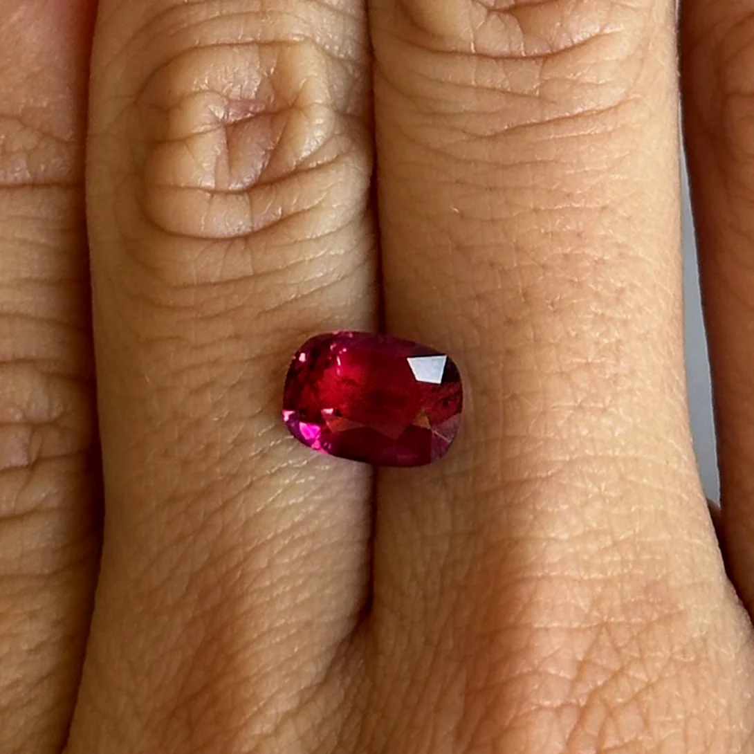 BESPOKE 2.22CT RASPBERRY TOURMALINE - Image 3