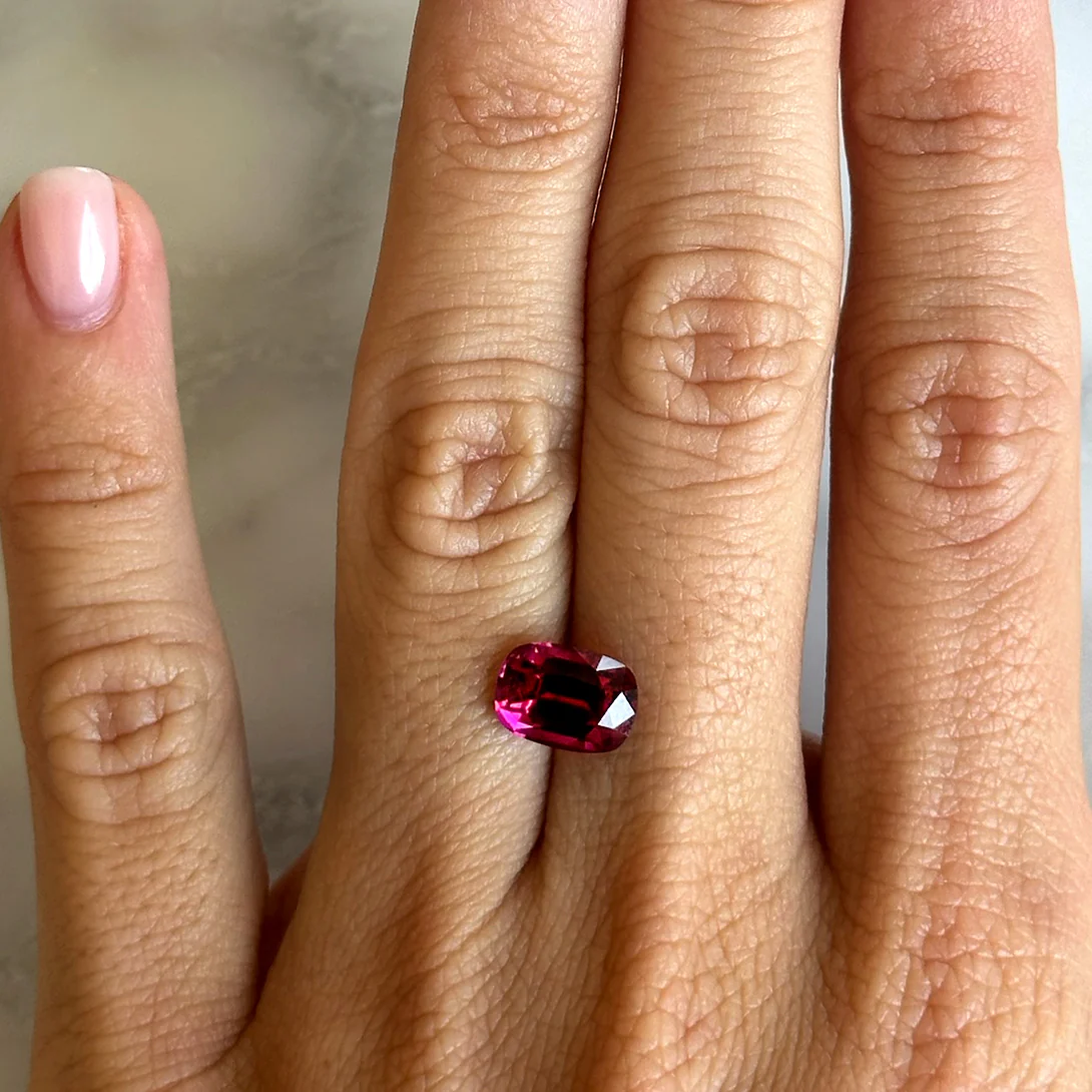 BESPOKE 2.22CT RASPBERRY TOURMALINE - Image 4