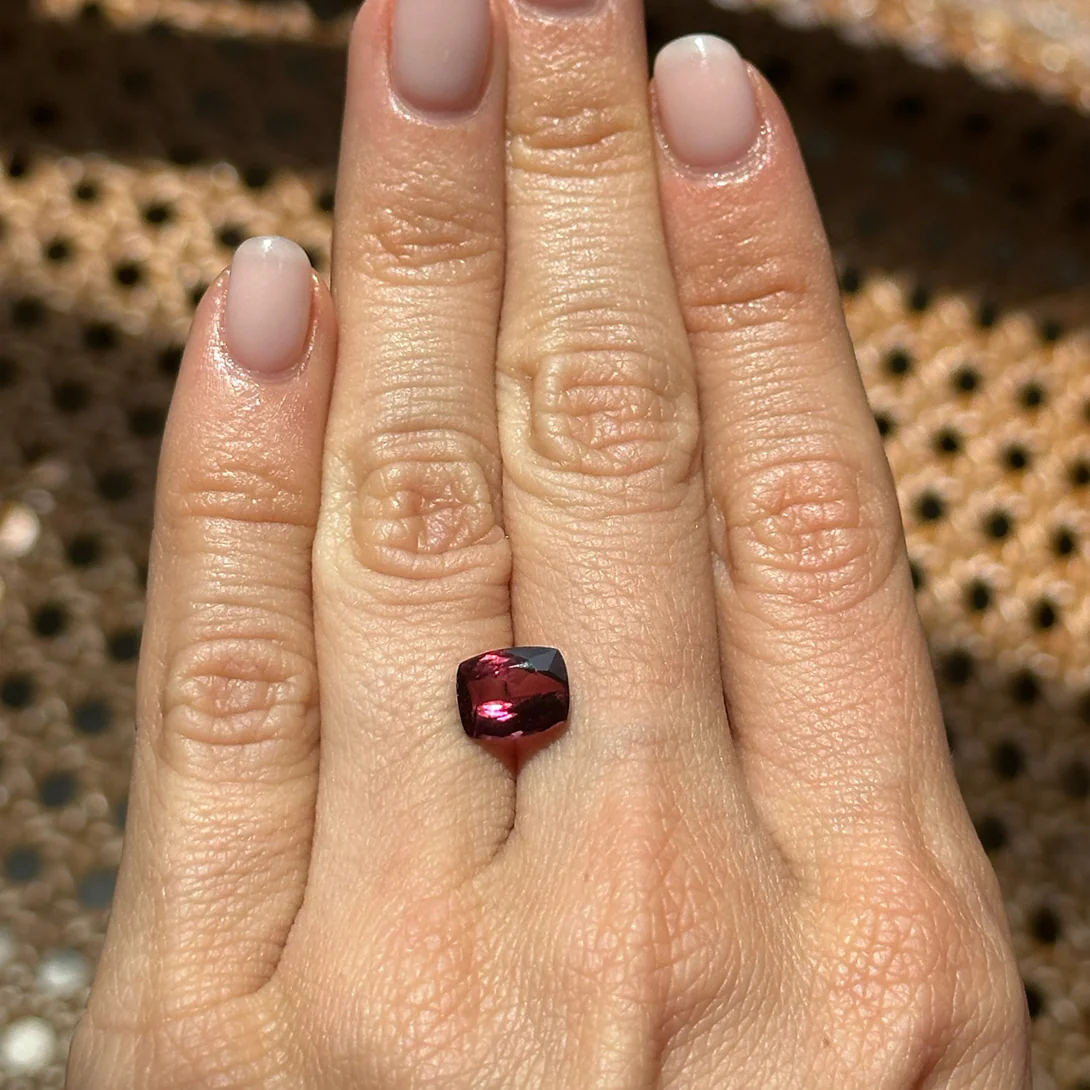 BESPOKE 2.51CT RASPBERRY TOURMALINE - Image 3