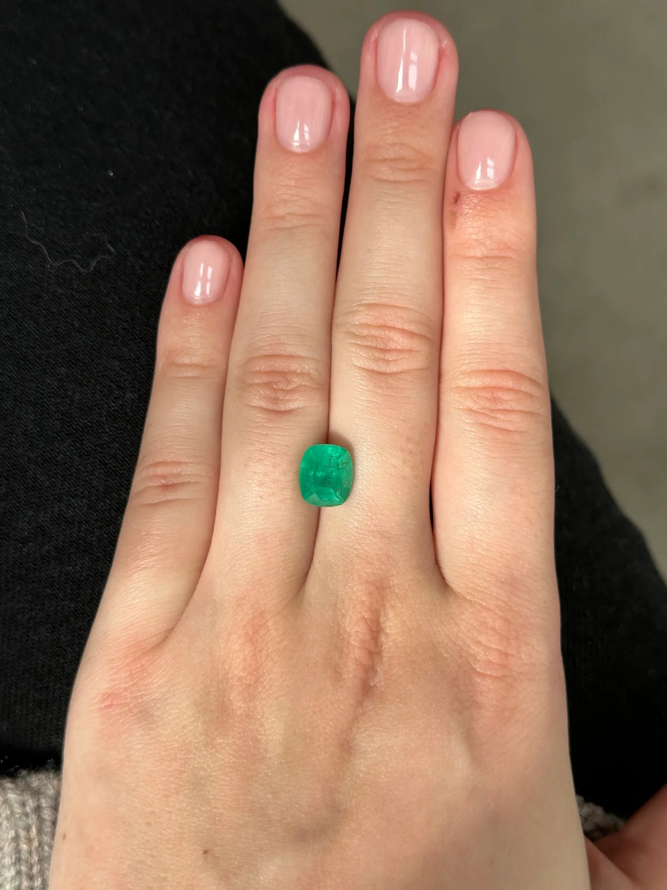 Bespoke 2.57ct Zambian Emerald Cushion Cut - Image 2