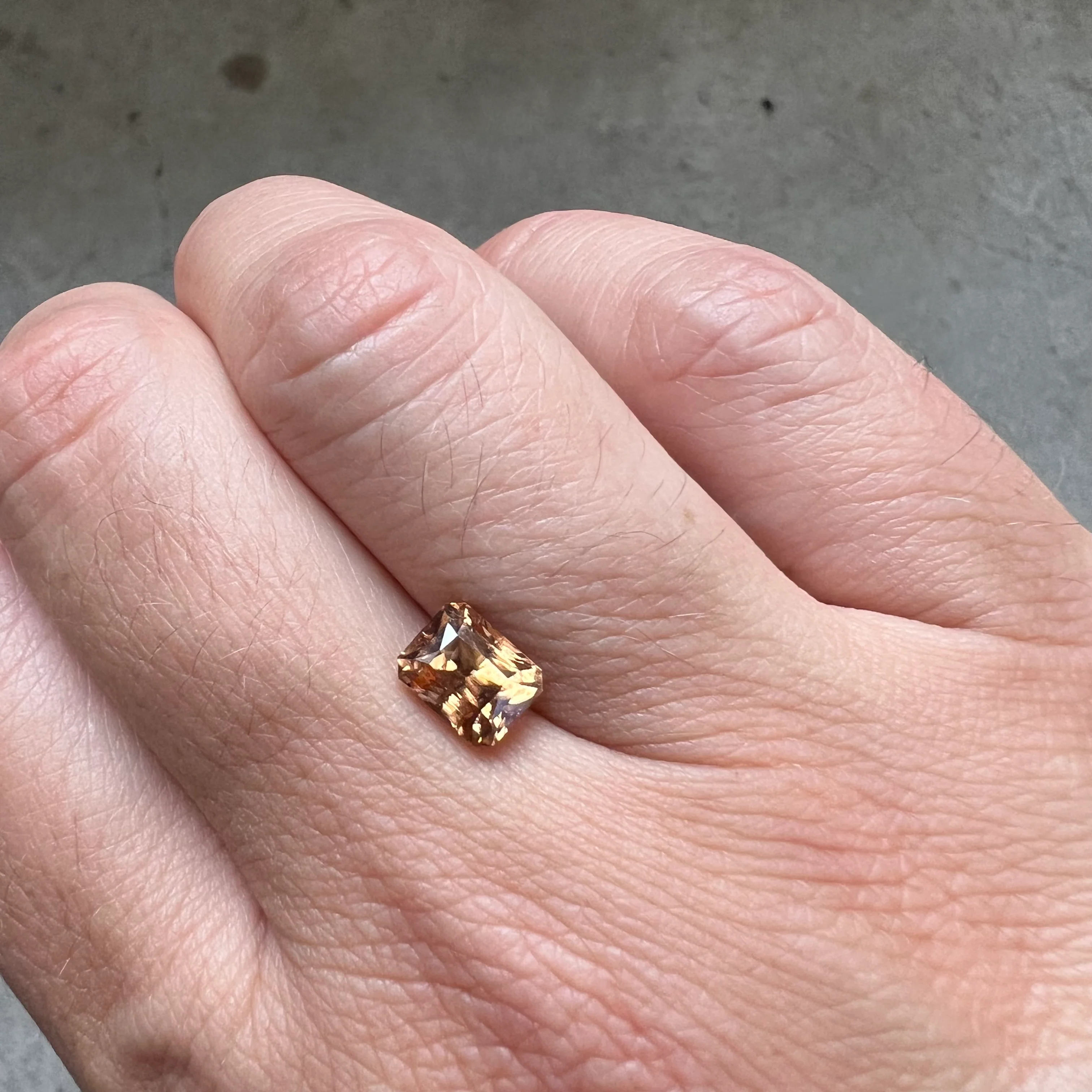 BESPOKE 2.73CT ZIRCON RING - Image 3
