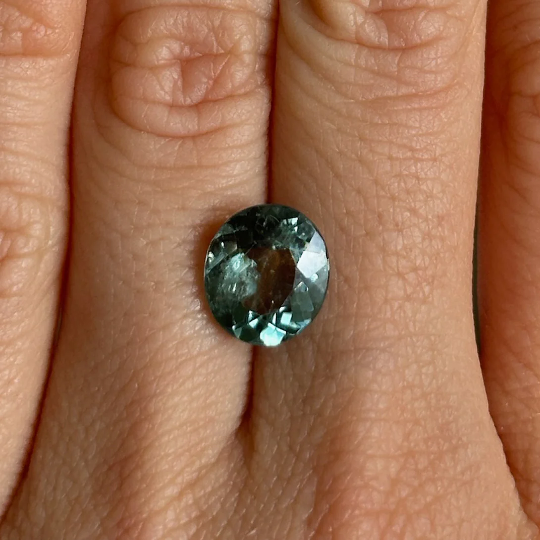 BESPOKE 3.04CT OVAL BERYL - Image 3
