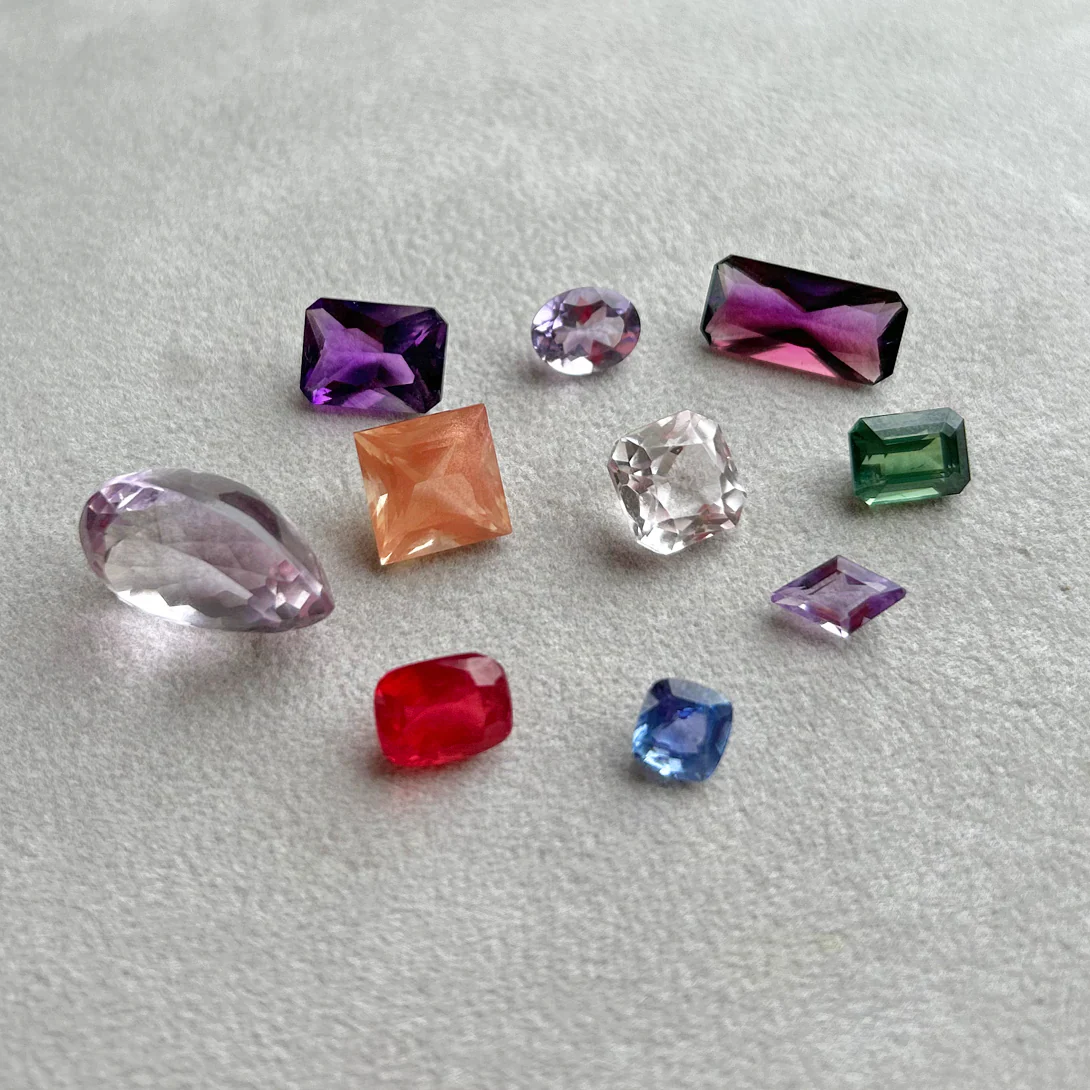 BESPOKE 3.34CT GREEN SAPPHIRE - Image 4