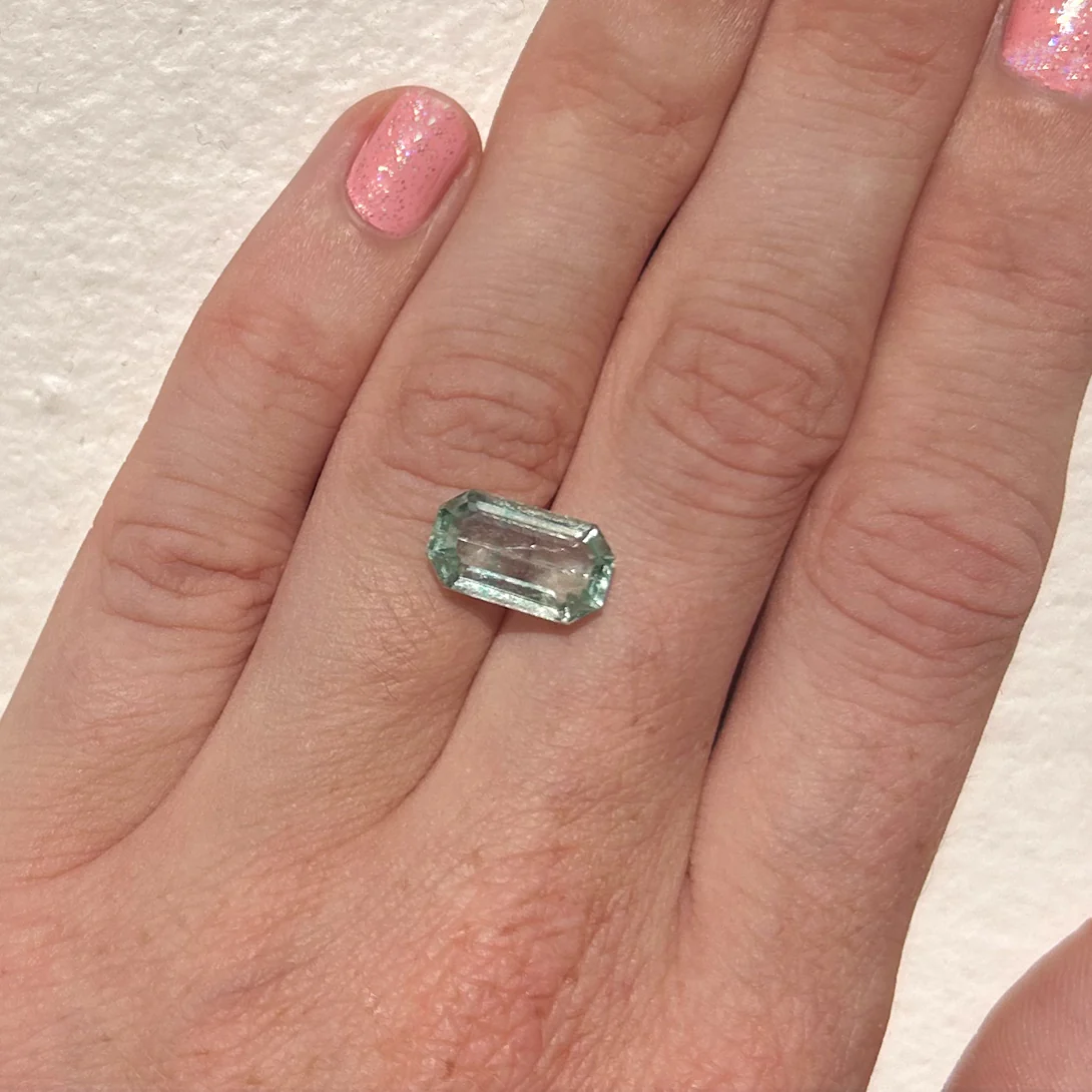 BESPOKE 3.59CT GREEN BERYL RING - Image 3