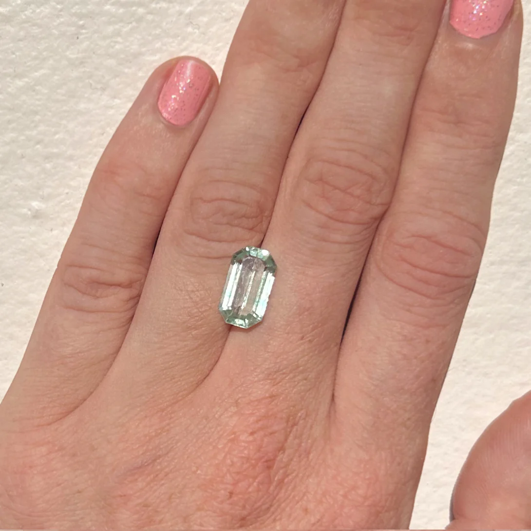 BESPOKE 3.59CT GREEN BERYL RING - Image 4