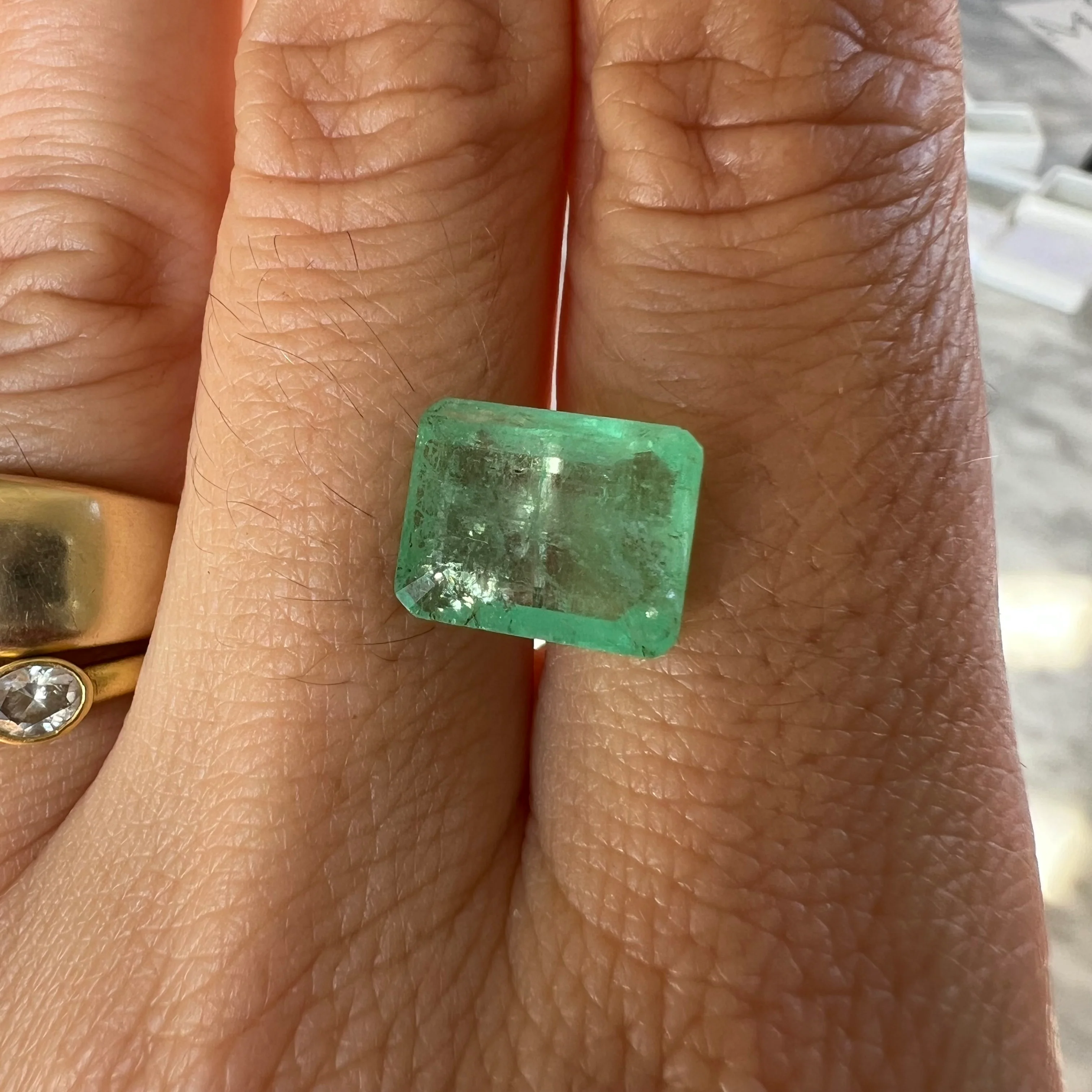 BESPOKE 4.37CT COLOMBIAN EMERALD - Image 4