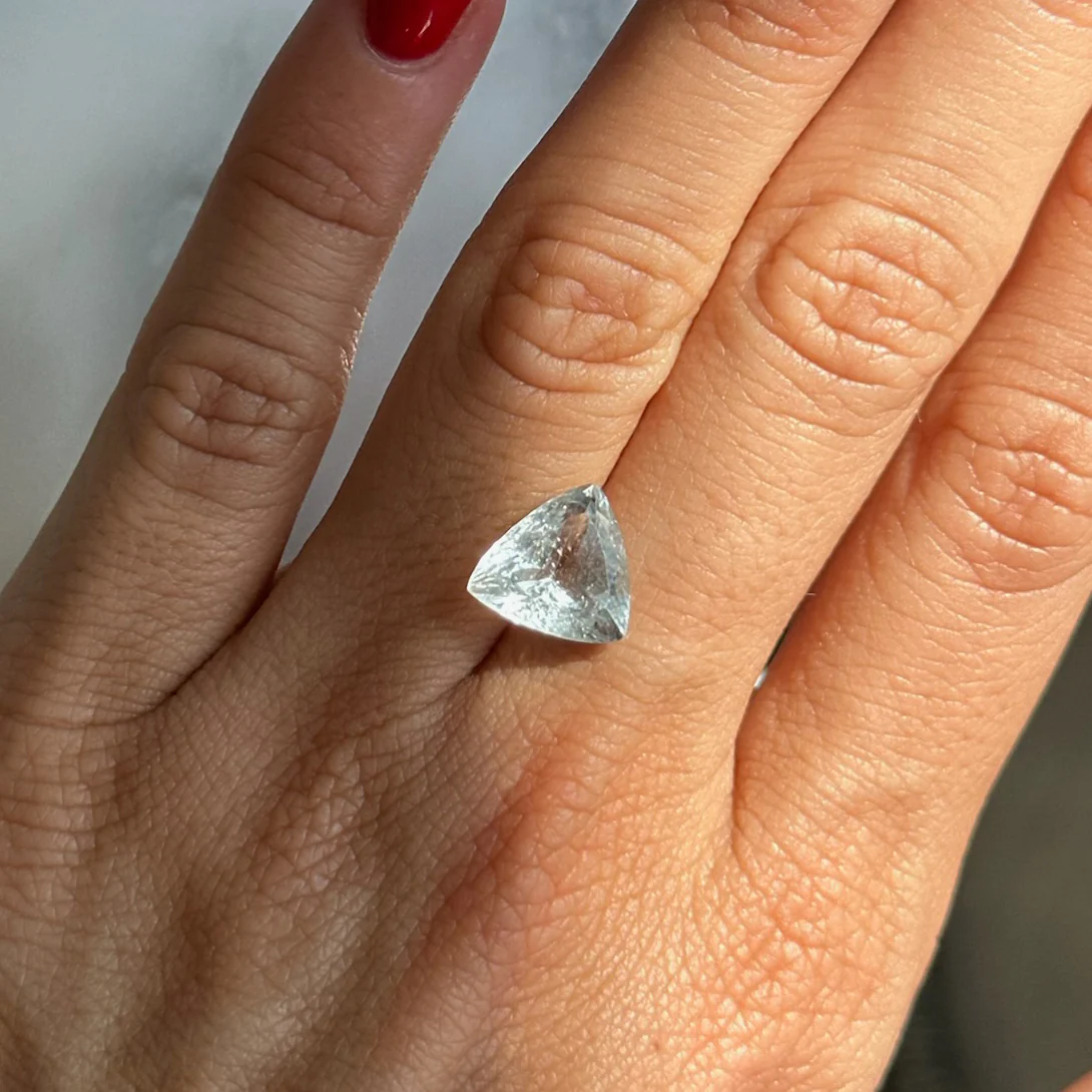 BESPOKE 4.62CT BLUE TOPAZ - Image 2