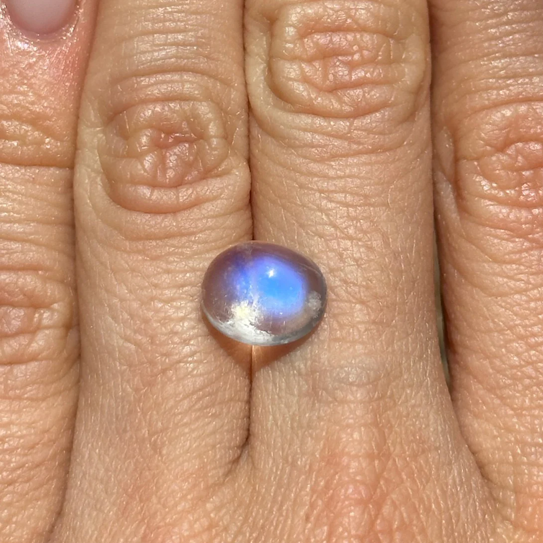 BESPOKE 5.23CT MOONSTONE CABOCHON - Image 3