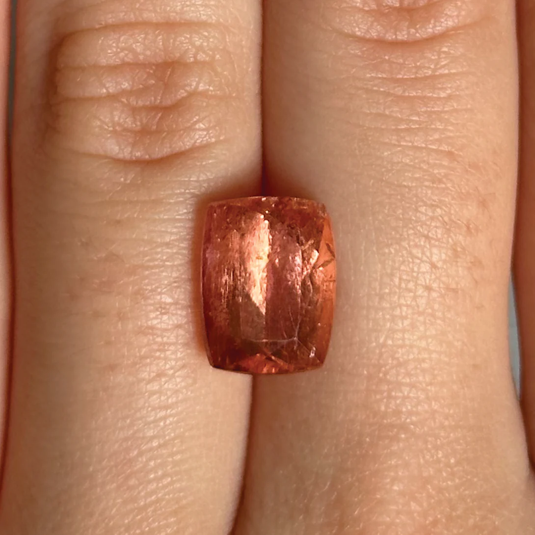 Bespoke 5.81ct Imperial Topaz - Image 2