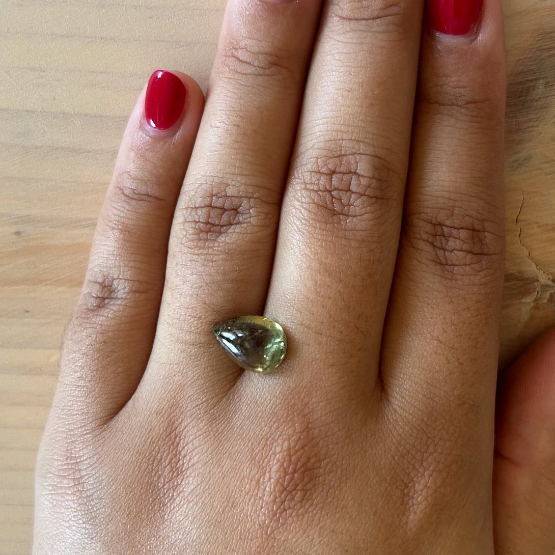 Bespoke 6.40ct Green Sapphire Cabochon Pear Cut - Image 4