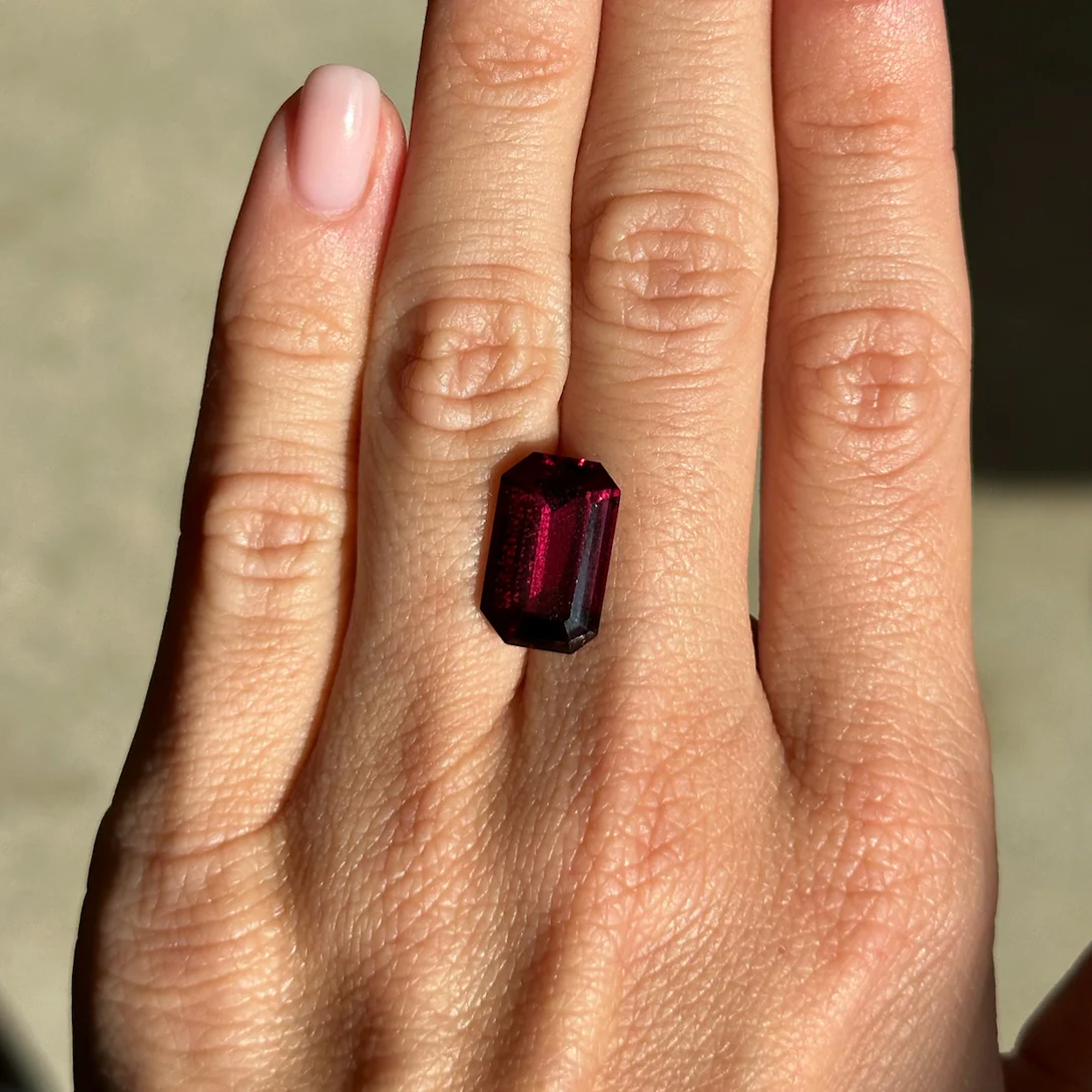 Bespoke 7.99ct Anza Rhodolite Garnet - Image 5