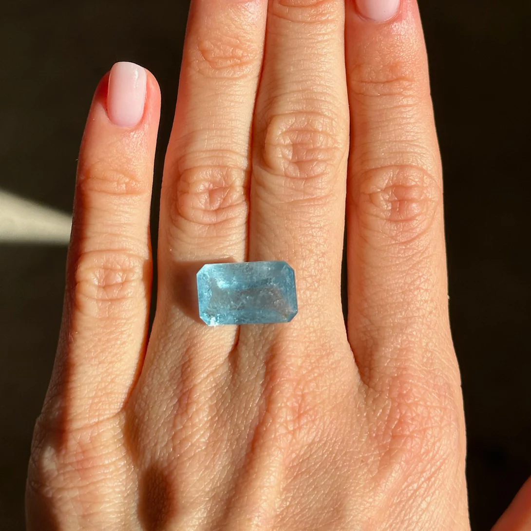 BESPOKE 8.18CT AQUAMARINE - Image 2