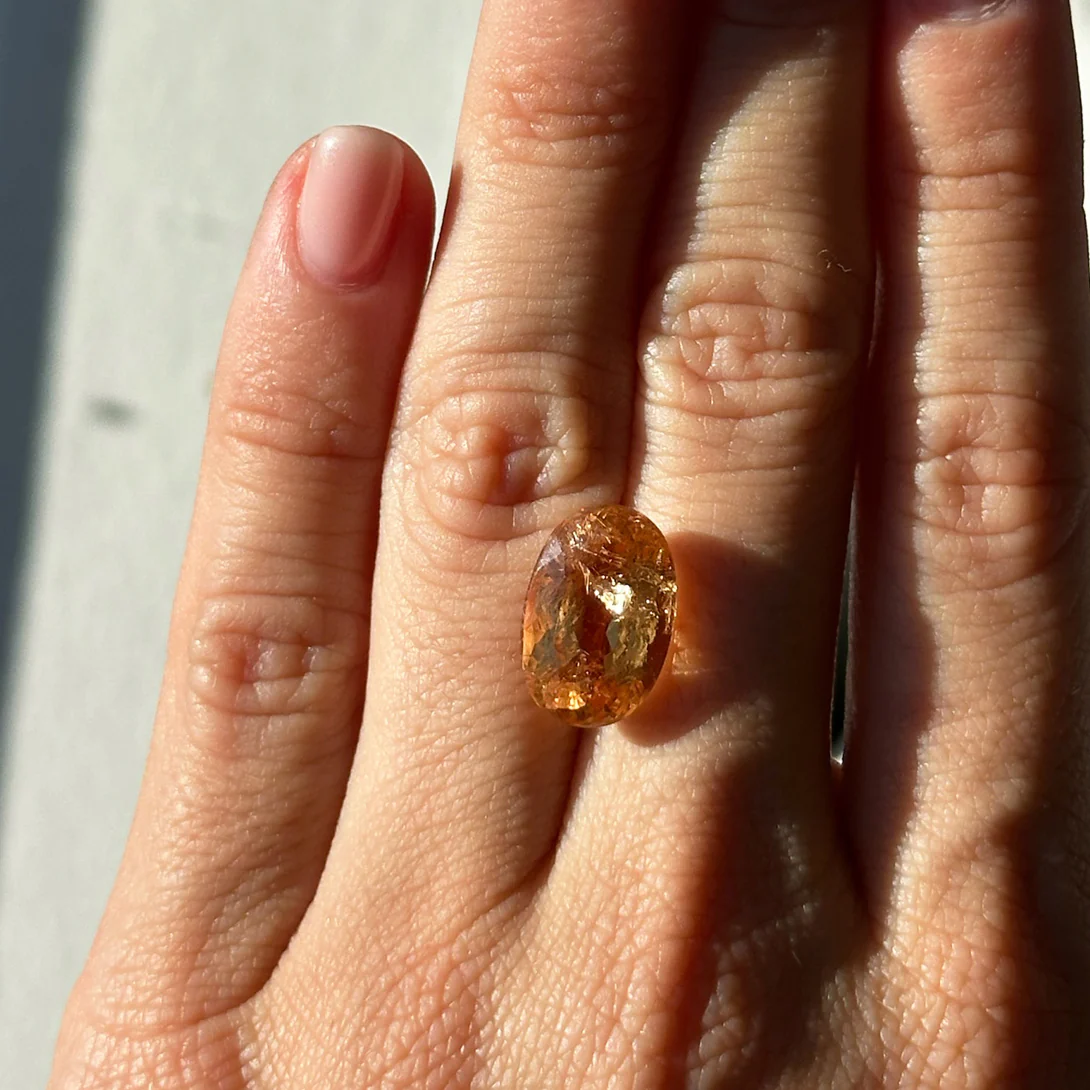 BESPOKE 8.10CT IMPERIAL TOPAZ - Image 2