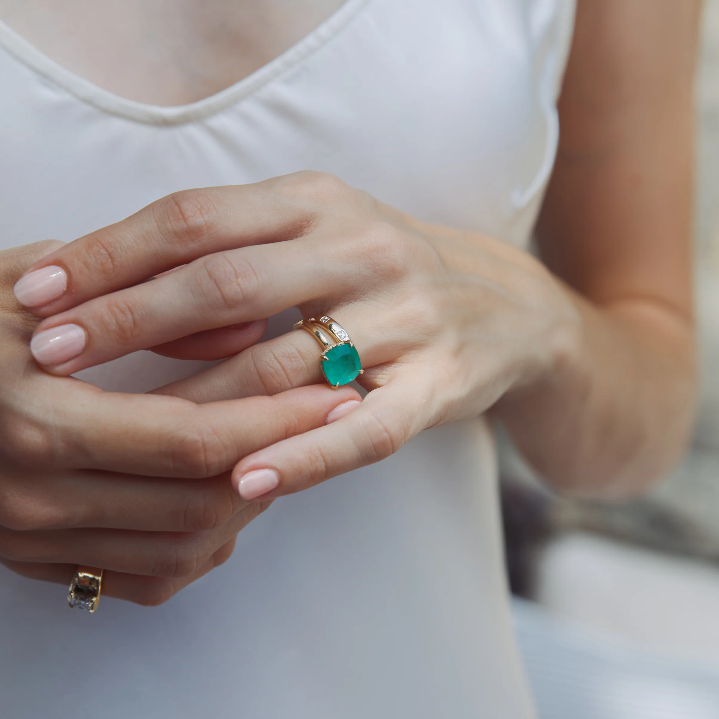 Emerald Belle Ring - Image 3