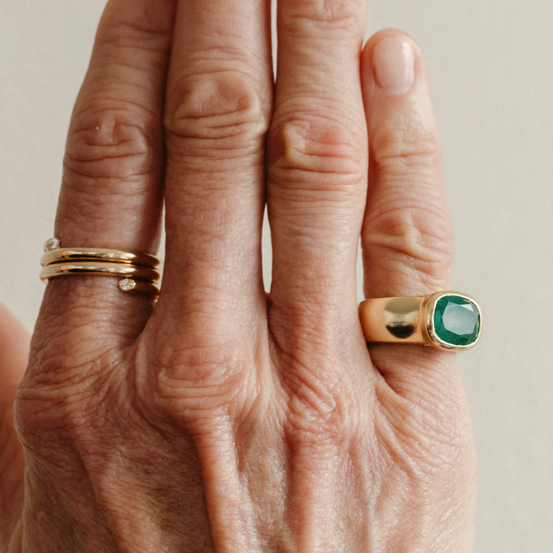 Zambian Emerald Dune Ring - Image 2