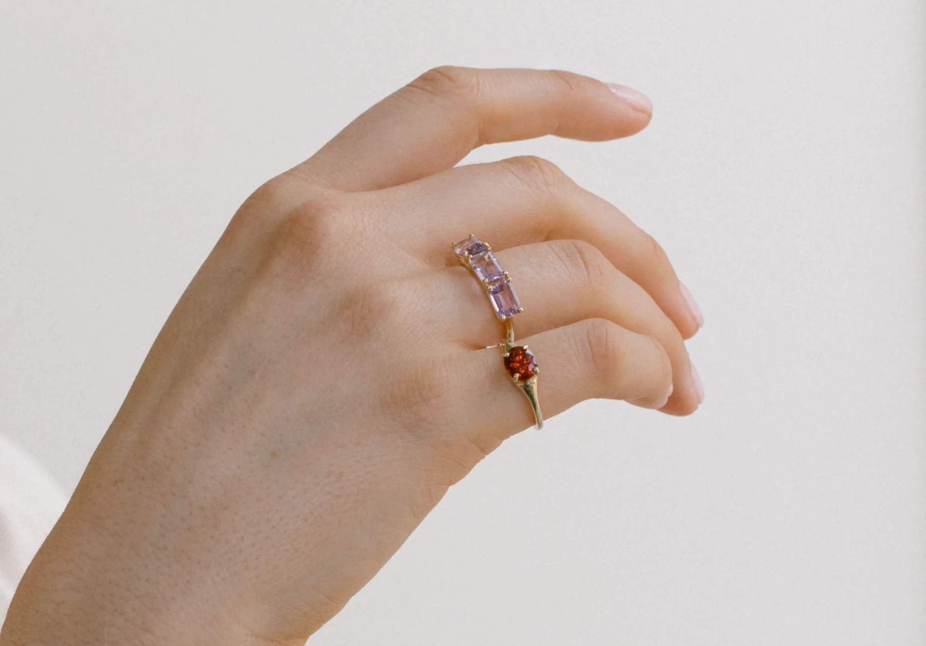GARNET SIMONE BIRTHSTONE RING - Image 3