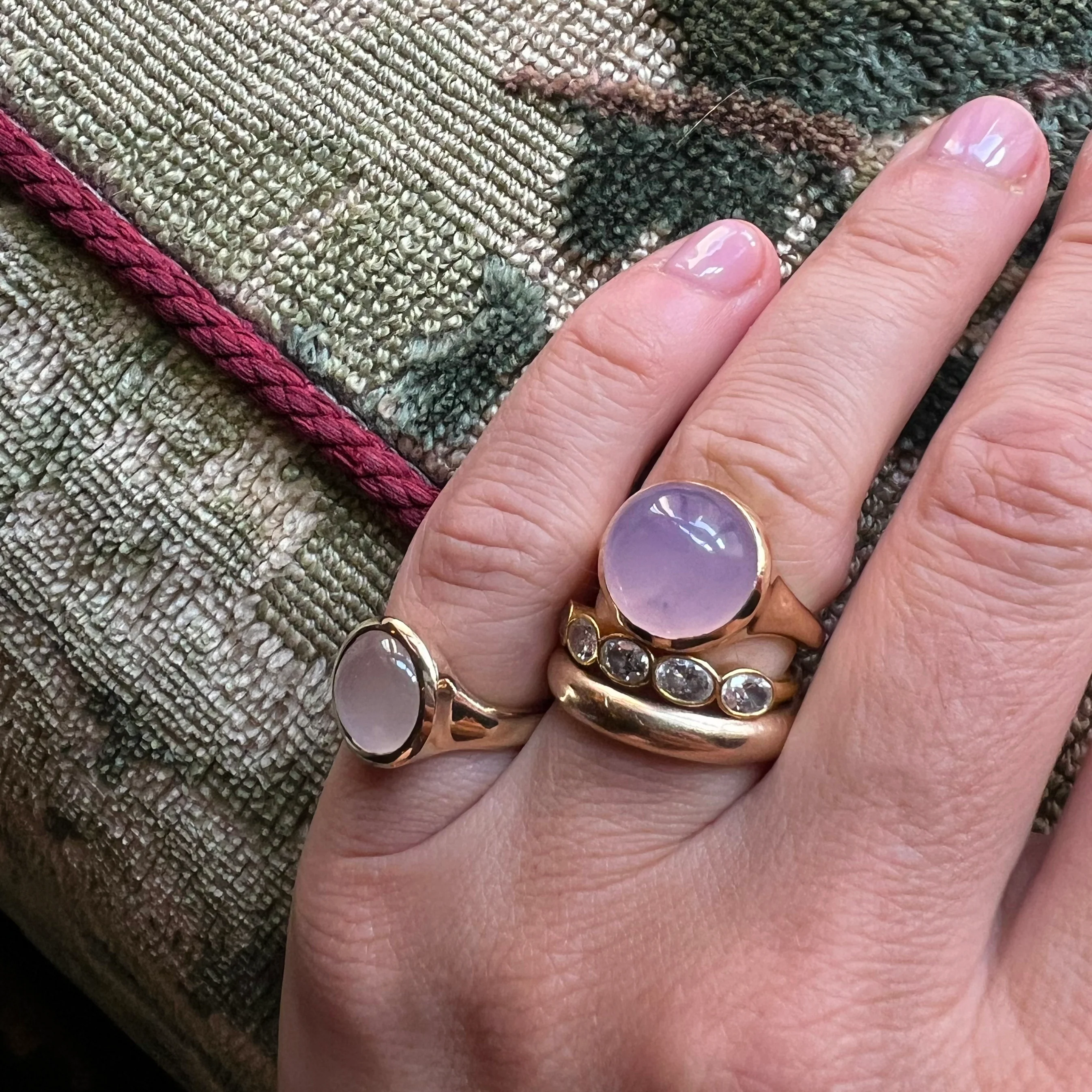 8.09ct Lavender Chalcedony Signet Ring - Image 4