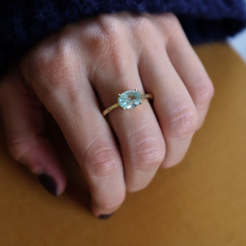 LIGHT GREEN TOURMALINE PRONG RING - Image 3