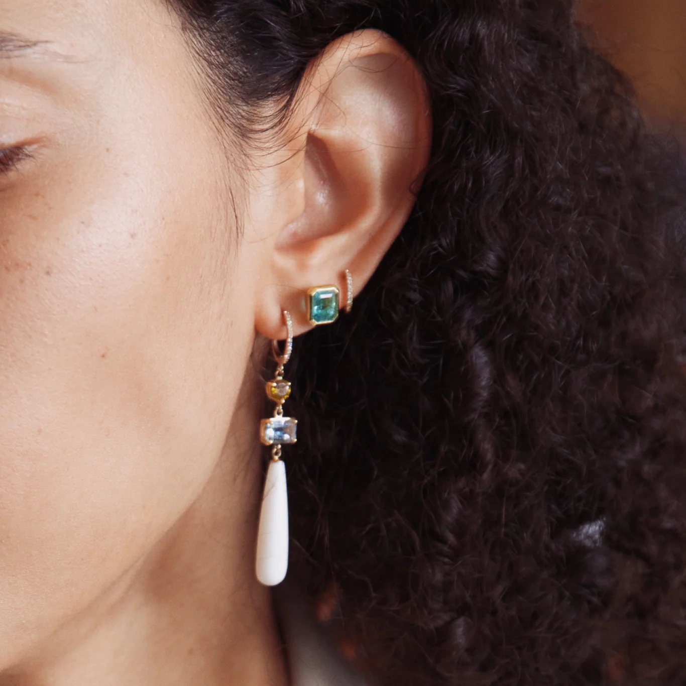 Muzo Emerald Bezel Earrings - Image 3
