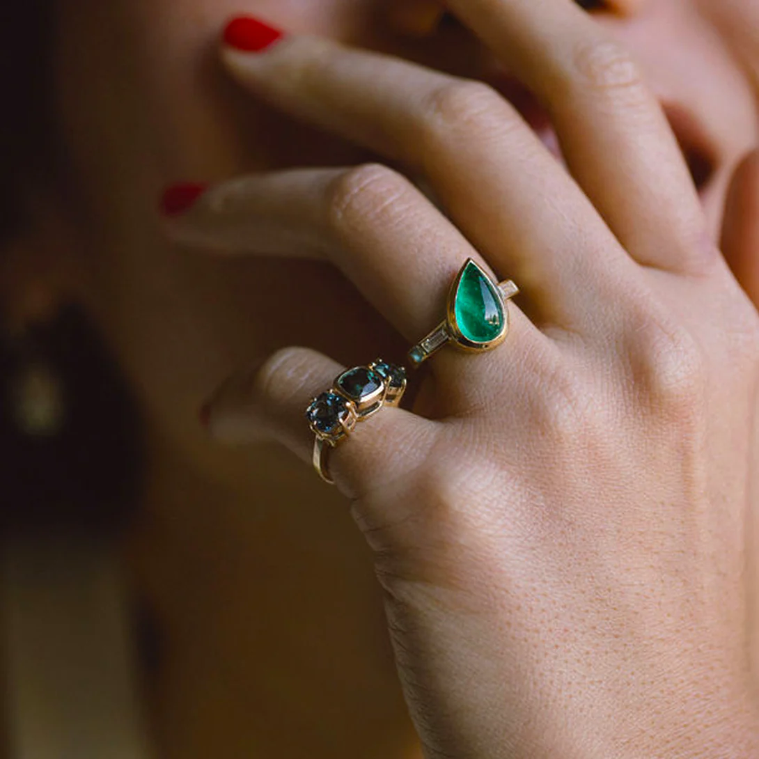 Emerald Pear Cabochon & Diamond Bezel Set Ring in 18k Yellow Gold - Image 2