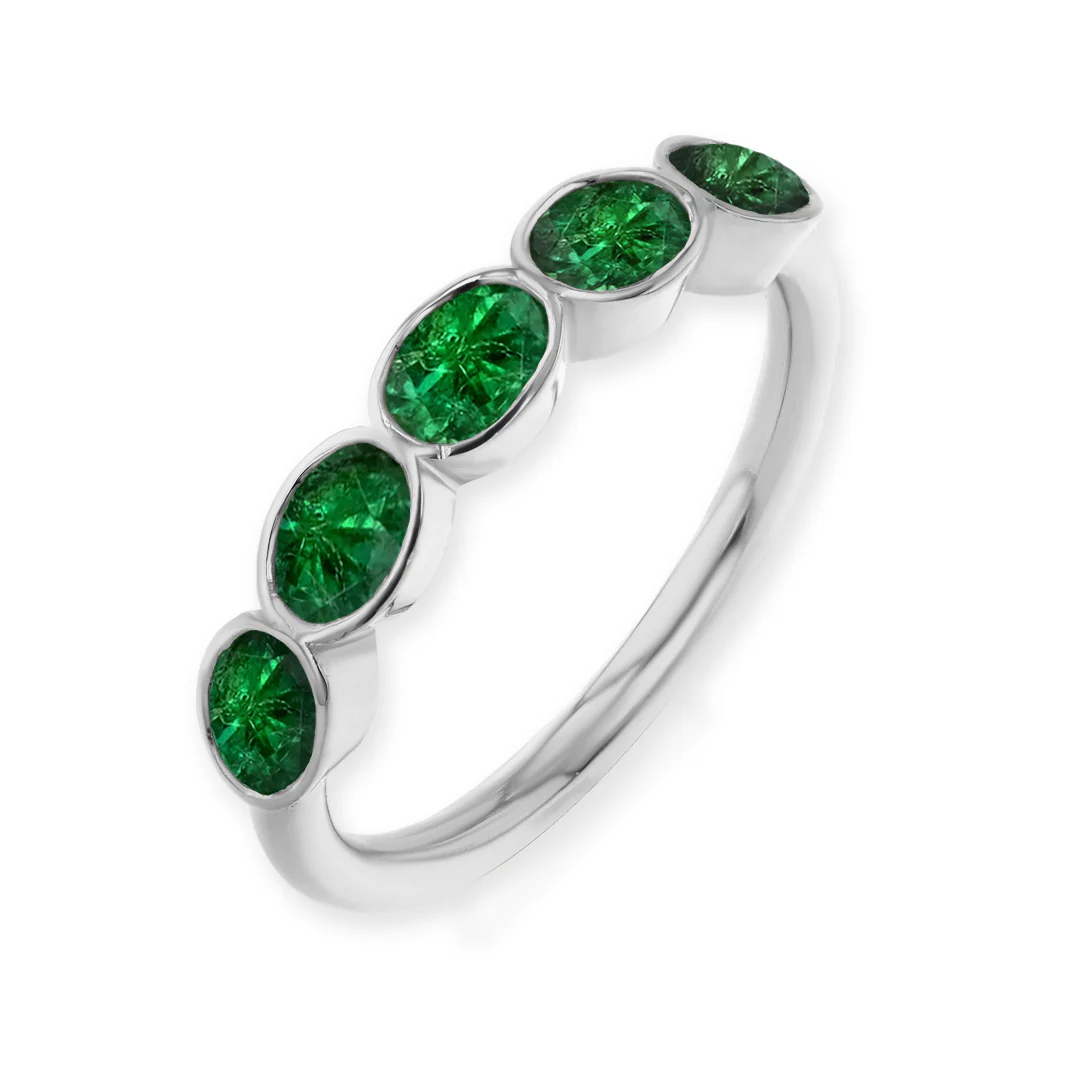 Emerald Oval Bezel Ring - Image 3