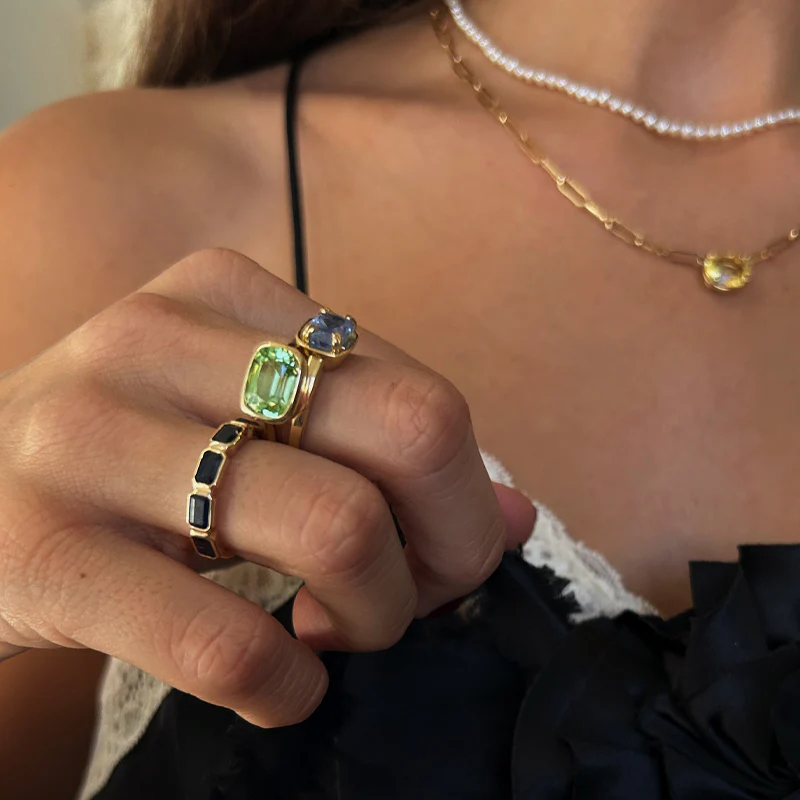 PERIDOT BEZEL SET SOLITAIRE RING - Image 4