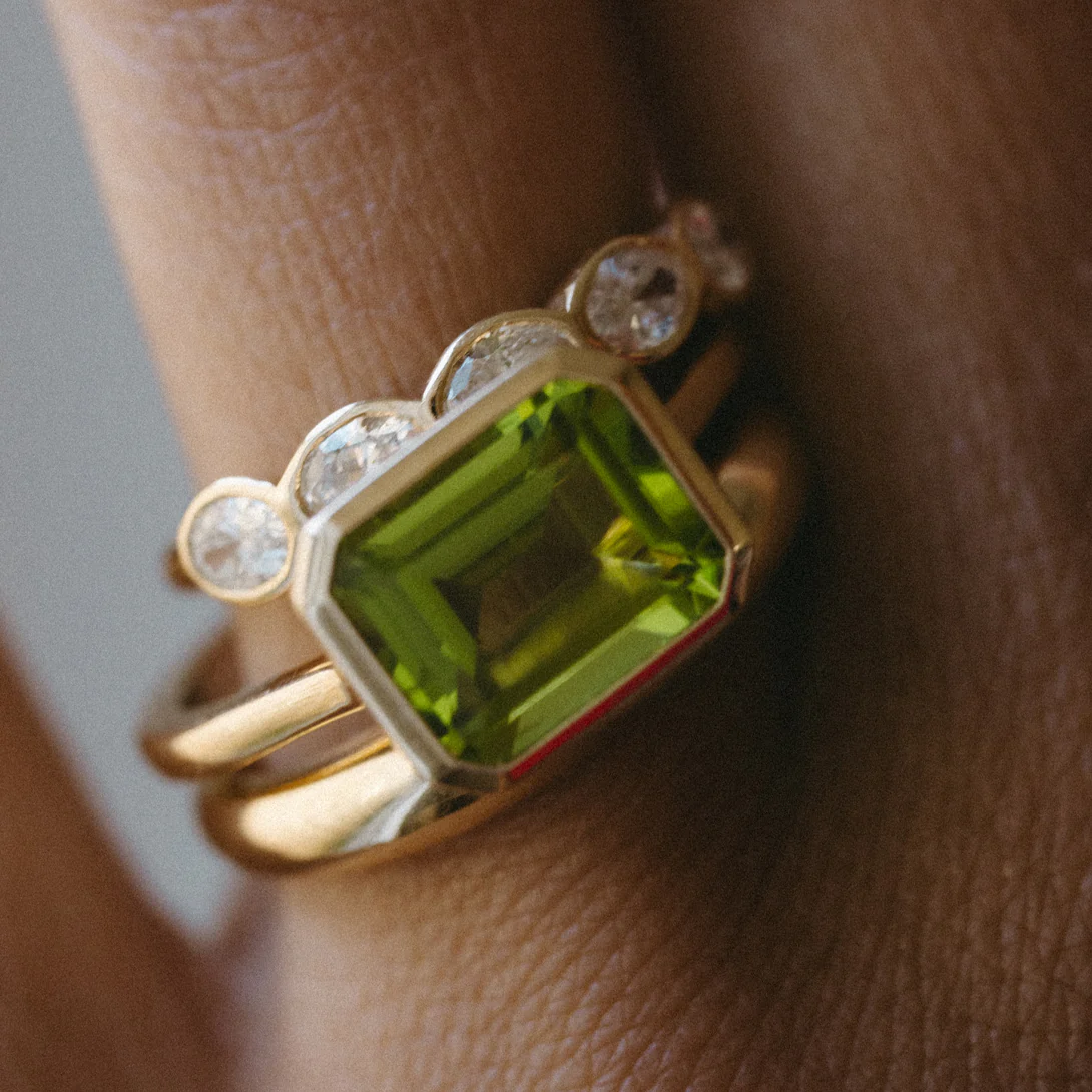 Peridot Julia Birthstone Ring - Image 5